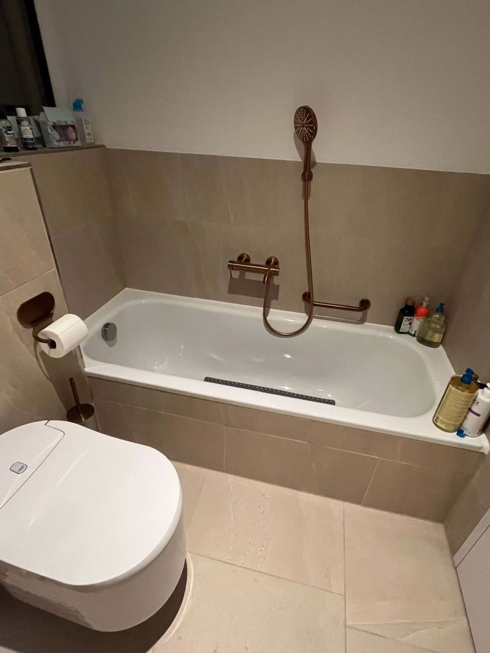 Doppeleinfamilienhaus mit Terrasse , Balkon und Garten - Bild 7