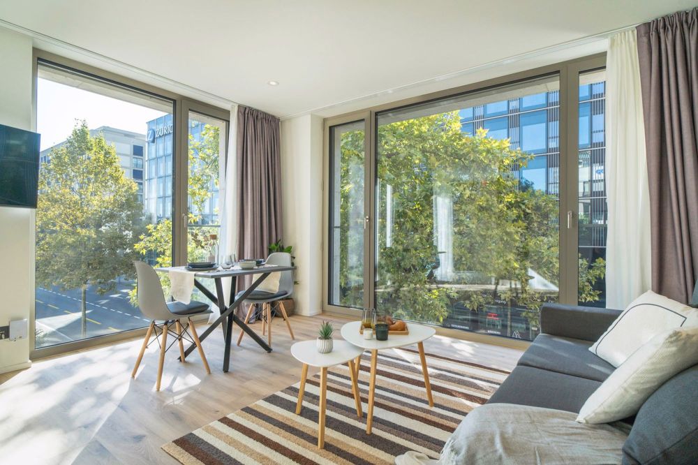 City Pop – Your Stylish Home Away from Home with Exclusive Gym and Spa Facilities - Bild 2