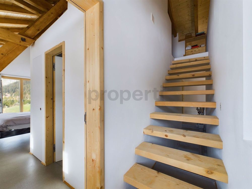 Moderne Dachwohnung mit 3.5 Zimmern in Cunter - Image 6