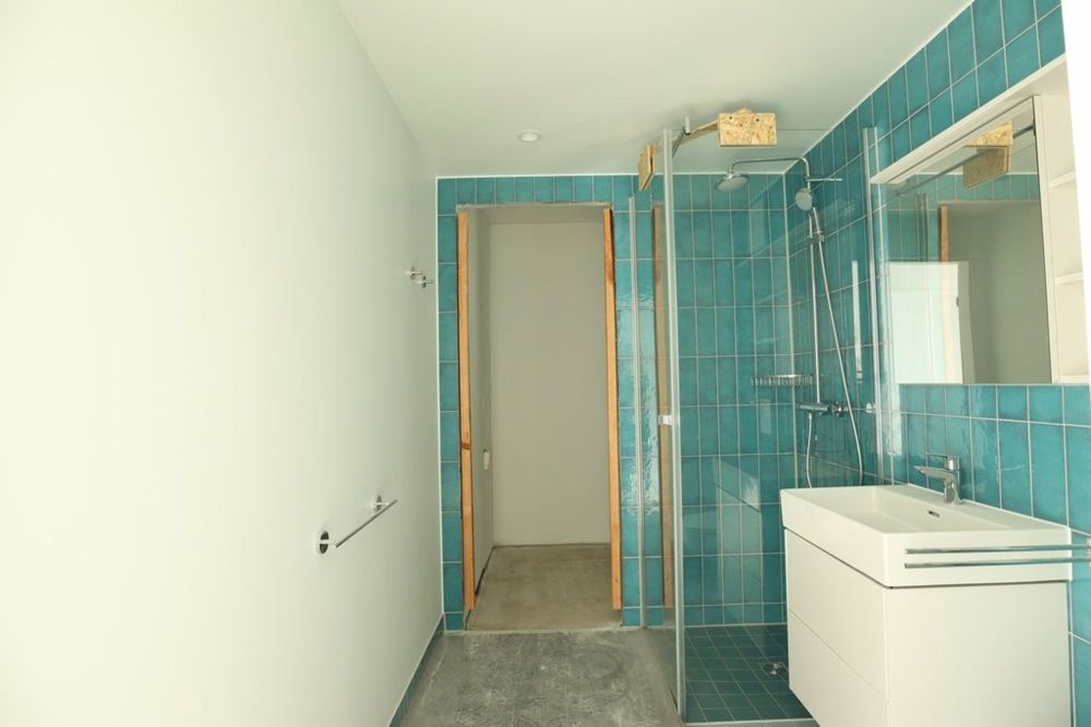 ERSTVERMIETUNG - modern und urban - 2.5-Zi.-Wohnung - Badezimmer