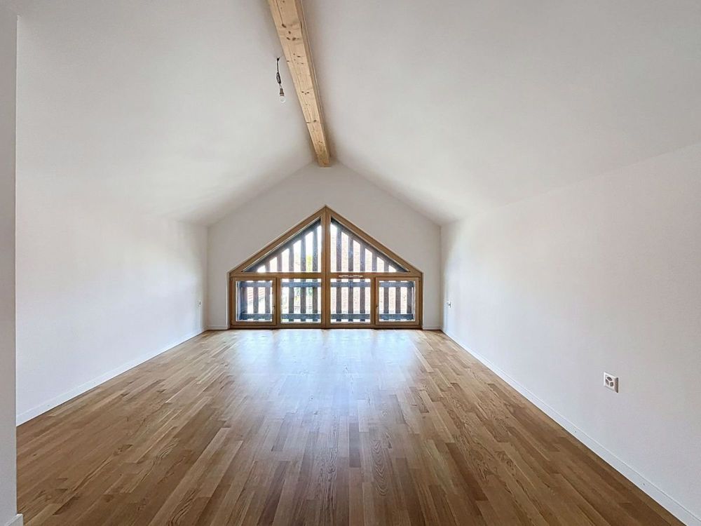 Duplextwo-Raum-Wohnung im letzten Stock - Bild 8