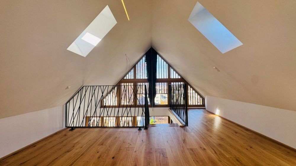 Helle, moderne 3½-Zimmer-Maisonettewohnung mit Wintergarten an idealer Lage in Itingen - Bild 3