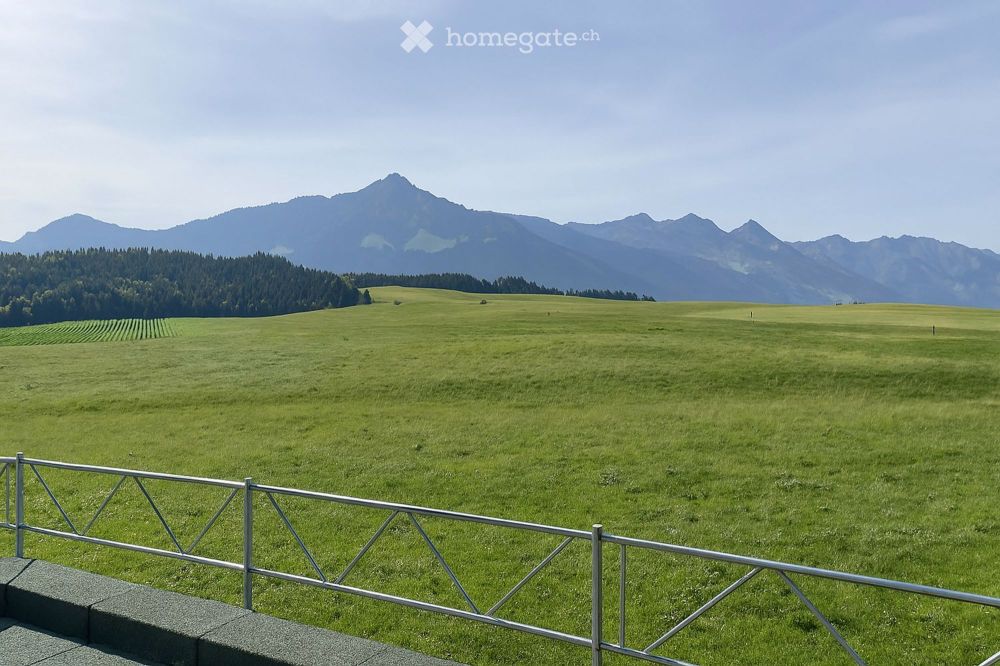 Prächtiges 5.5-Zimmer-Duplex-Neubau in Riaz mit atemberaubendem Blick - Bild 1