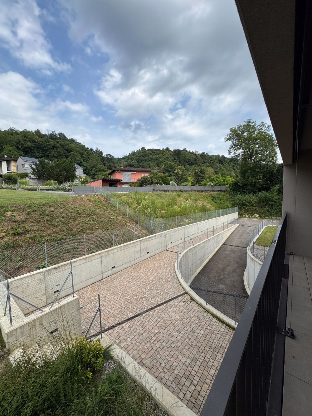 MONTEGGIO 3.5 | Miete 1'320 | Nebenkosten 180 | Parkplatz 100 - Bild 10