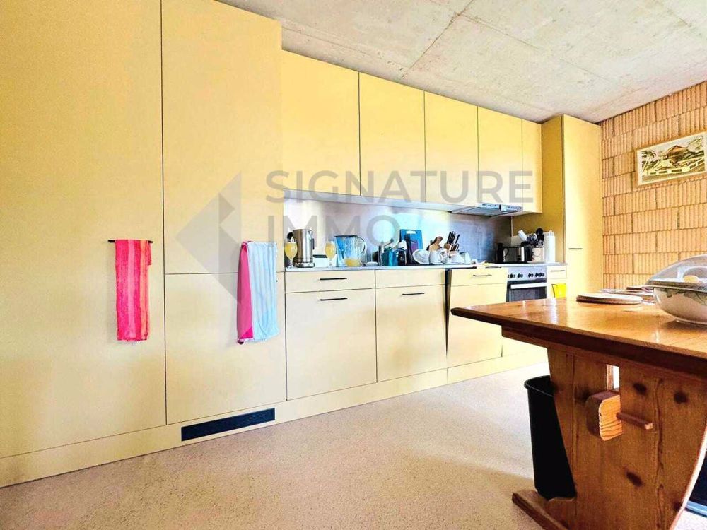 Schönes Apartment mit 2.5 Zimmern - Cuisine ouverte