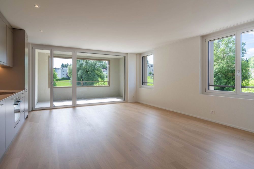 Moderne 3.5-Zimmer-Wohnung mit Balkon und schöner Aussicht in Uzwil - Bild 2