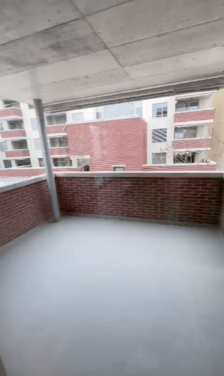 1 Monat 2.5 Zimmer zur Zwischenmiete mit Balkon - Bild 2