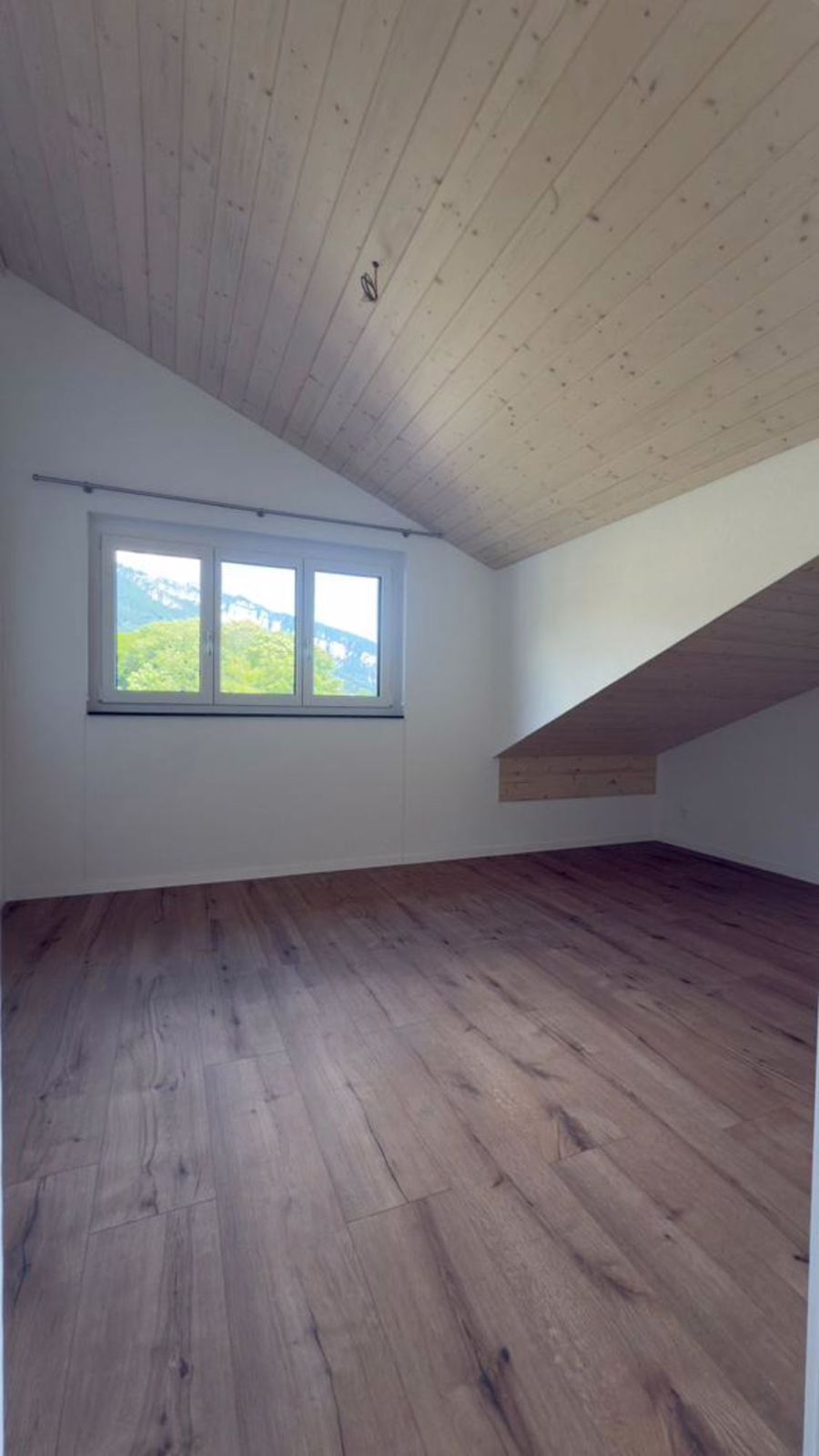 Exklusive 5-Zimmerwohnung – Erstbezug, mit einzigartiger Berg- und Seesicht in Aeschlen ob Gunten - Bild 9