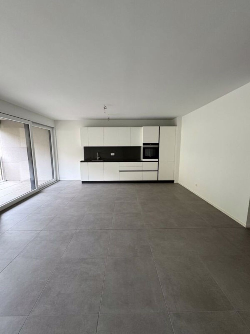 Monteggio | 3.5 Neu | Miete 1'320 | Nebenkosten 180 | Parkplatz 100 - Bild 3