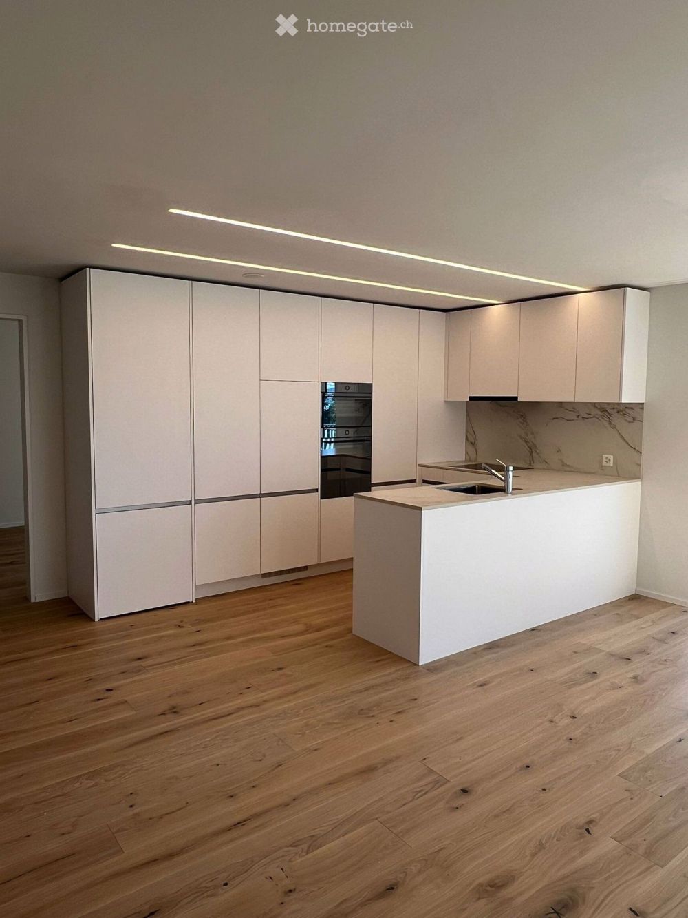 Moderne 3.5-Zimmer-Neubau-Wohnung mit Balkon und Aussicht in Goldau - Bild 2