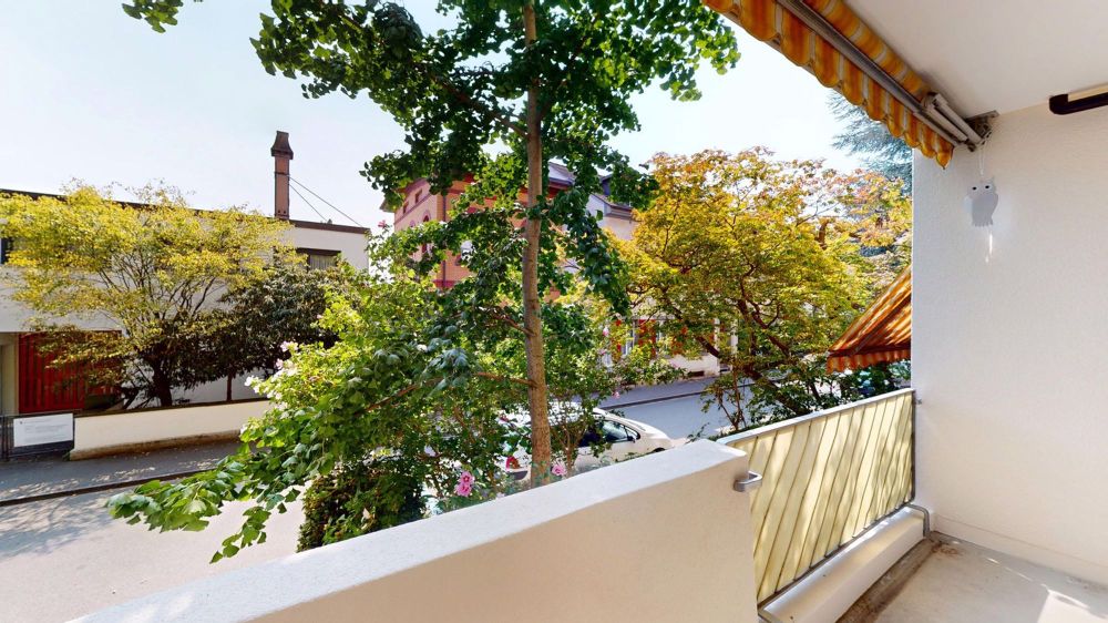 Exklusive 3-Zimmer-Riverside-Wohnung mit Balkon nahe Roche-Tower am Rhein - Bild 1