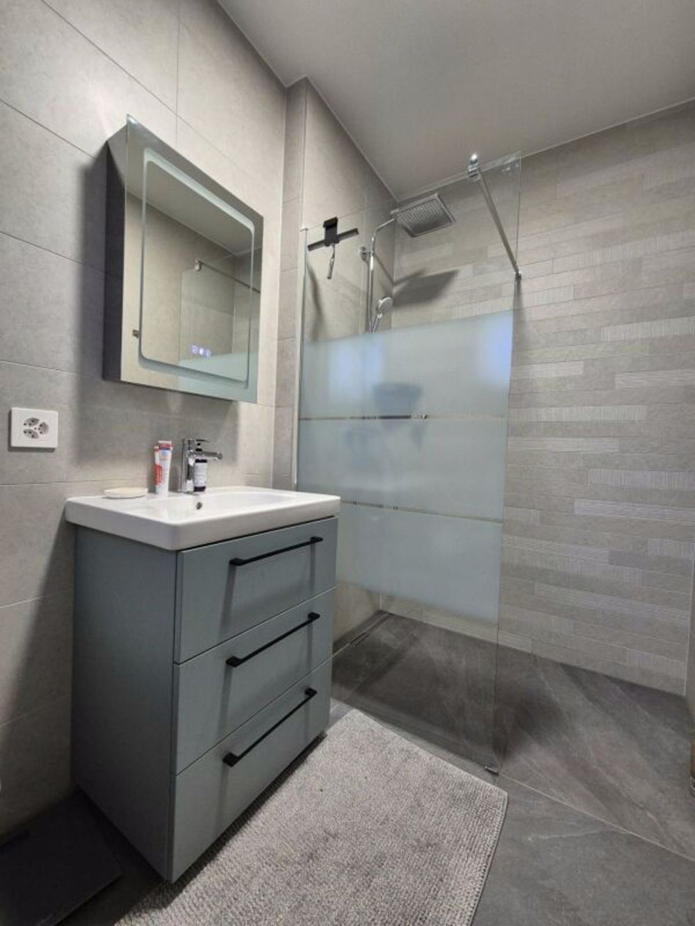 Moderne möbliertes Apartment mit eigenem Garten - Thônex - Bild 9