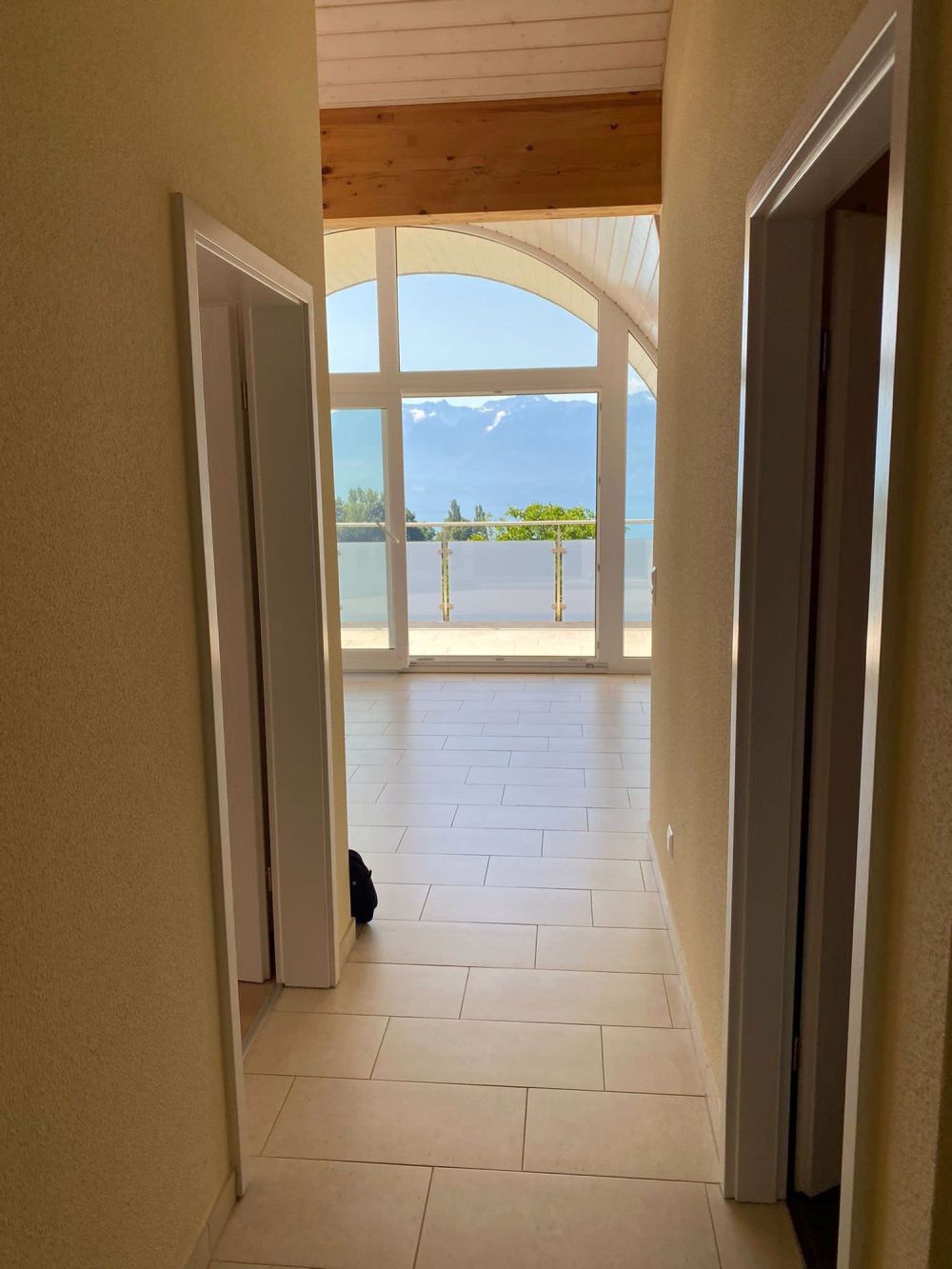 Prachtvolle 4,5-Zimmer-Wohnung mit Panoramablick in Belmont-sur-Lausanne - Bild 7