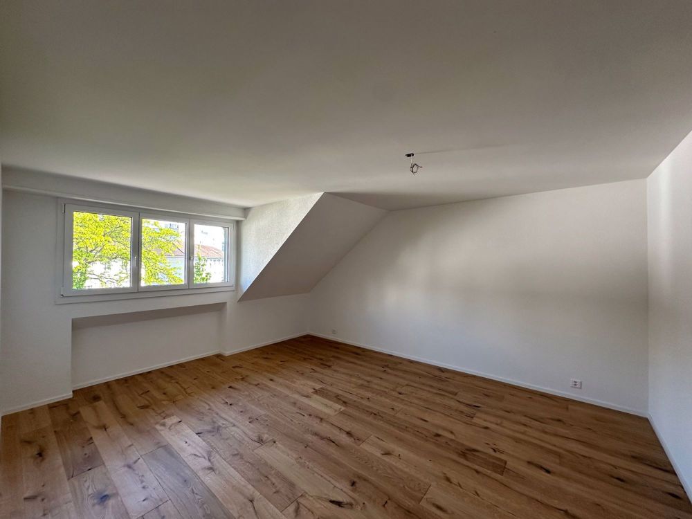 Attraktive 4,5-Zimmer-Wohnung im 2. Obergeschoss mit Garten – Erstvermietung nach Kernsanierung - Bild 6