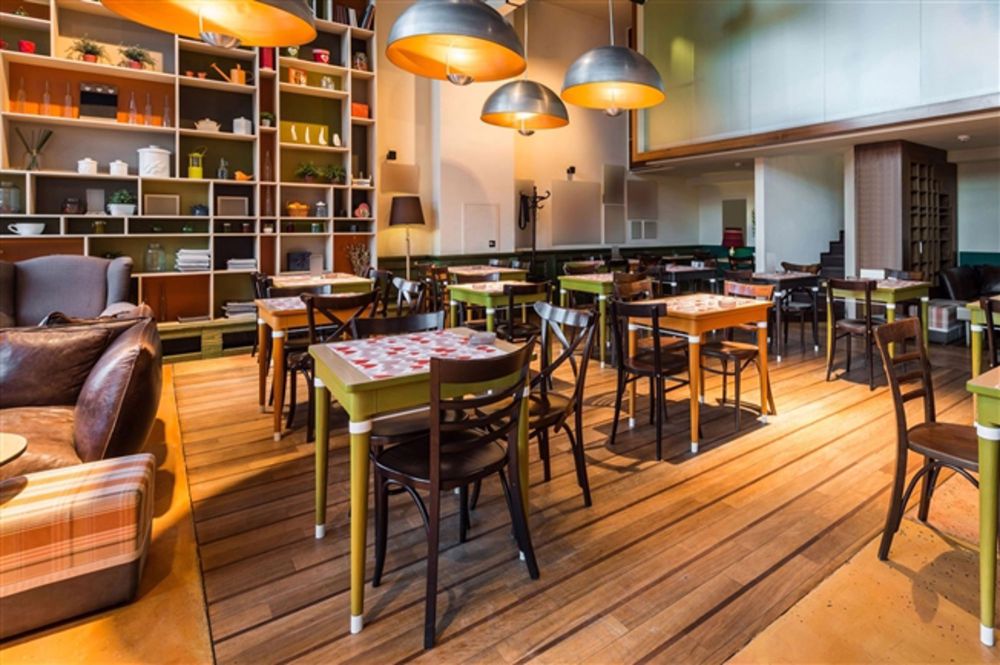 BAHNHOFSHOF - Wo das Herz von Sion schlägt - Bild 1