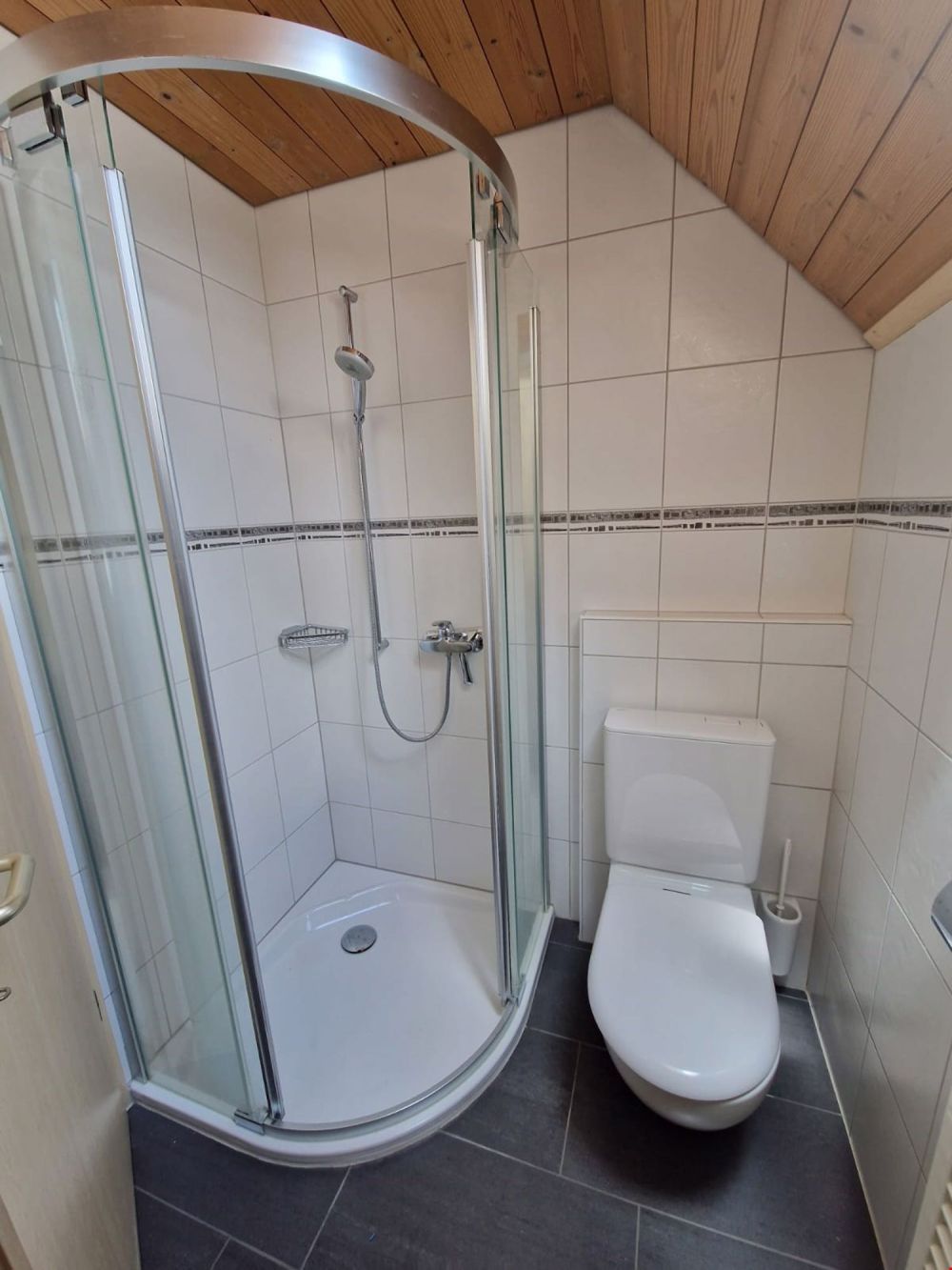 Dachwohnung Hocheinfahrt Bauernhaus - Bild 11