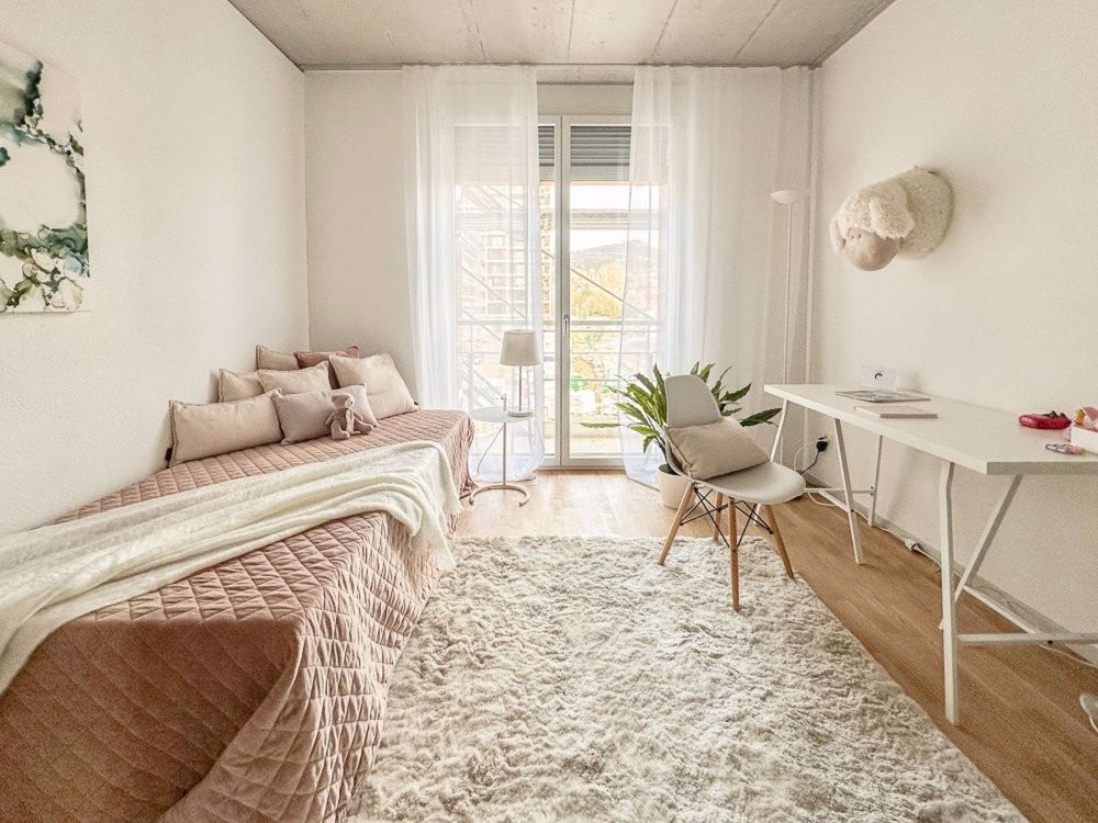 Neubau-Highlight in Aesch: 5.5 Zimmer Maisonette - Townhouse_Kinderzimmer_2.jpg