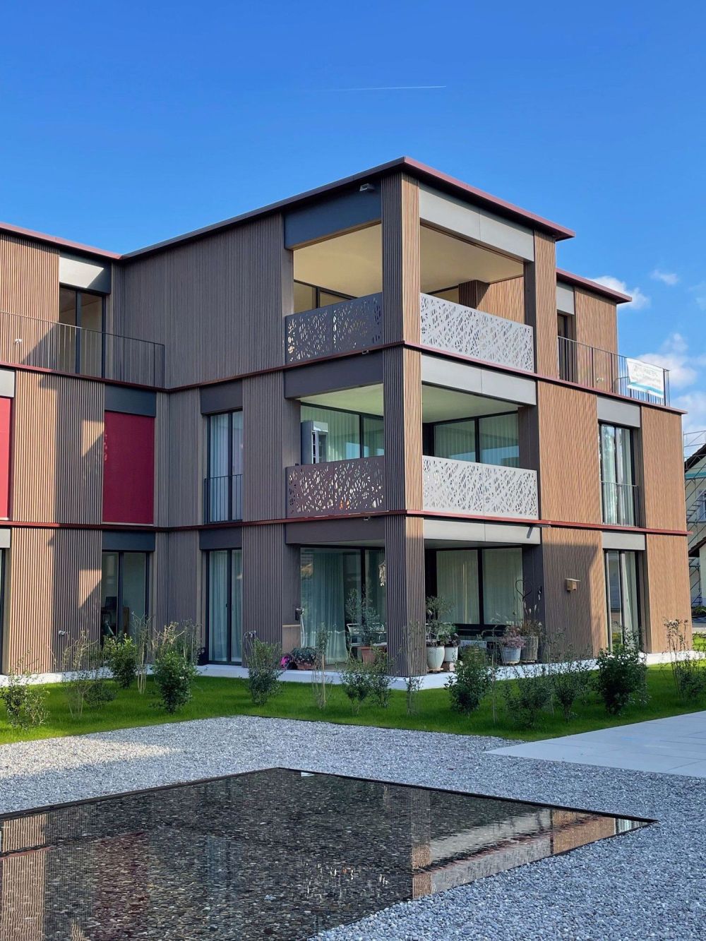 ERSTVERMIETUNG Exklusive 4.5-Zimmer-Attikawohnung im Eigentumsstandard - Bild 2