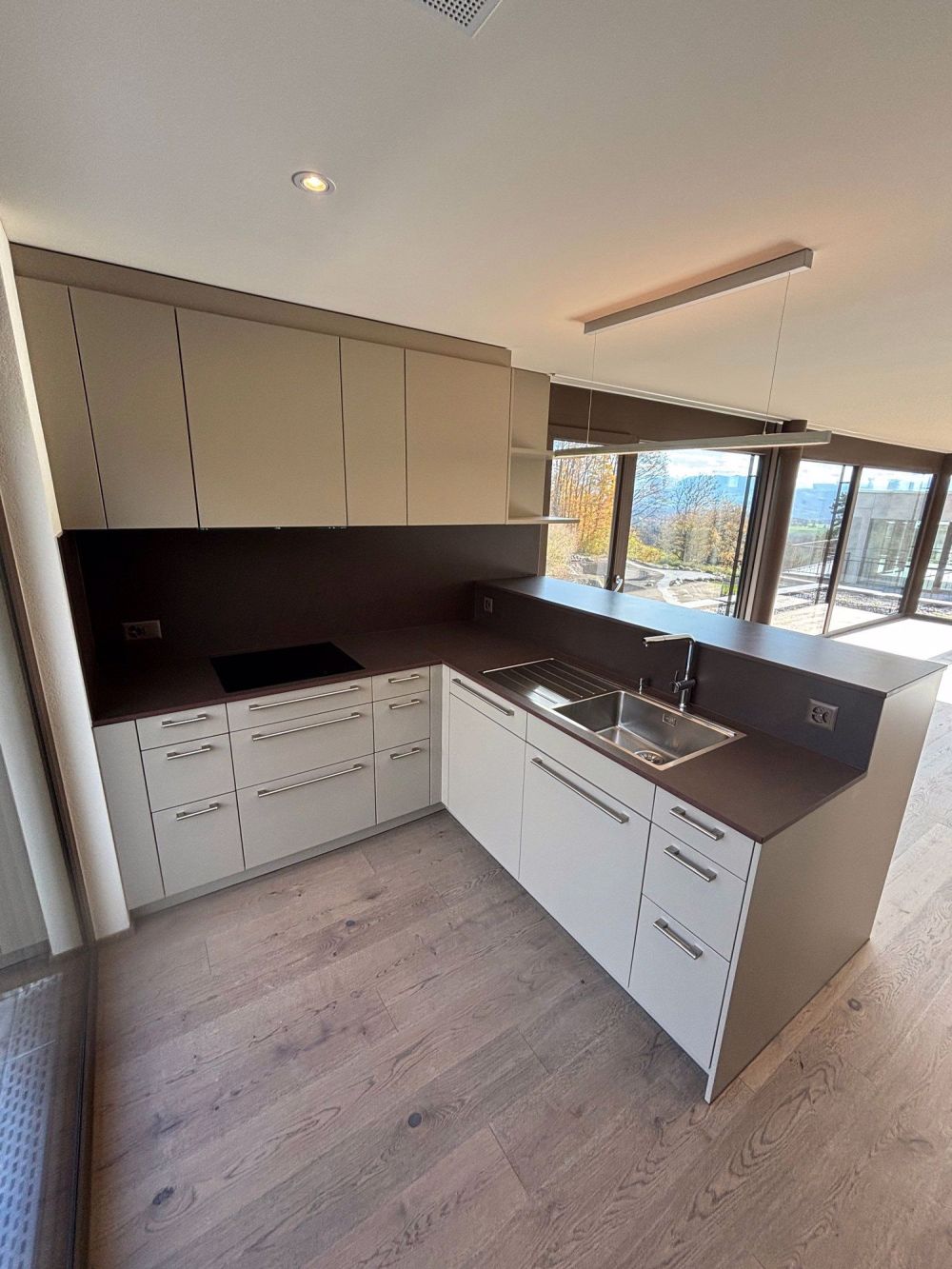 Neubau 3.5 Zimmer-Attika-Wohnung mit zwei Terrassen und Blick in die Natur - Bild 9