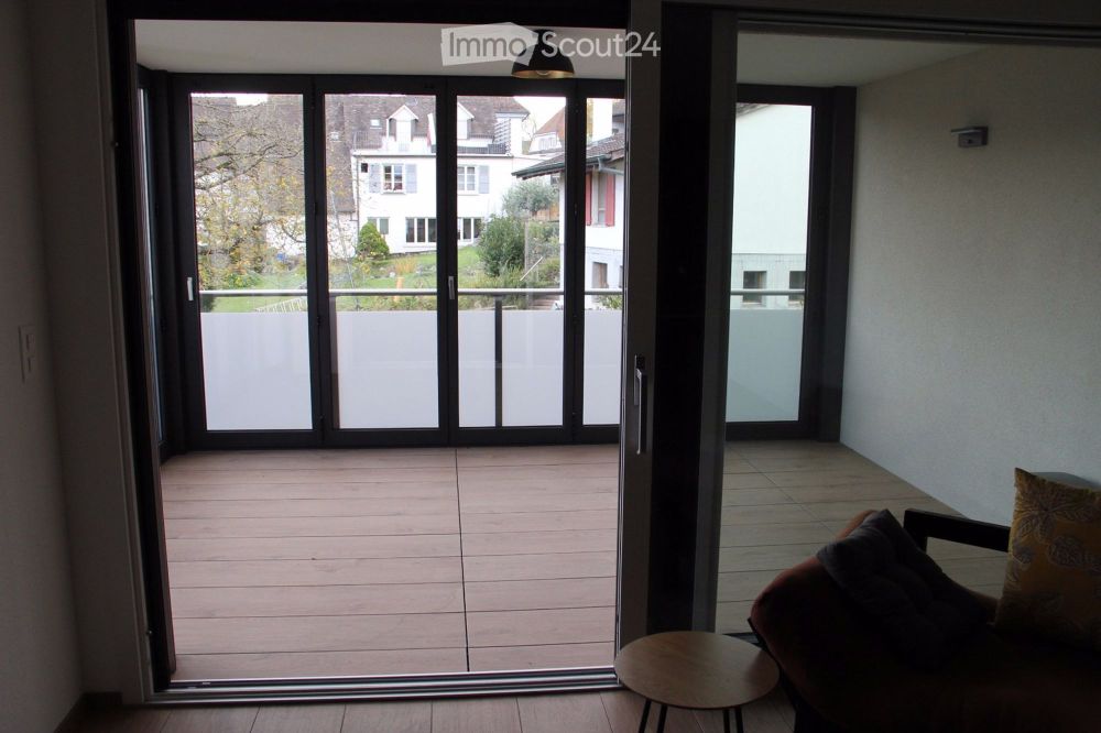 Exklusive 2.5-Ziwohnung mit sep. Hobbyraum, modern, zentral - Bild 3