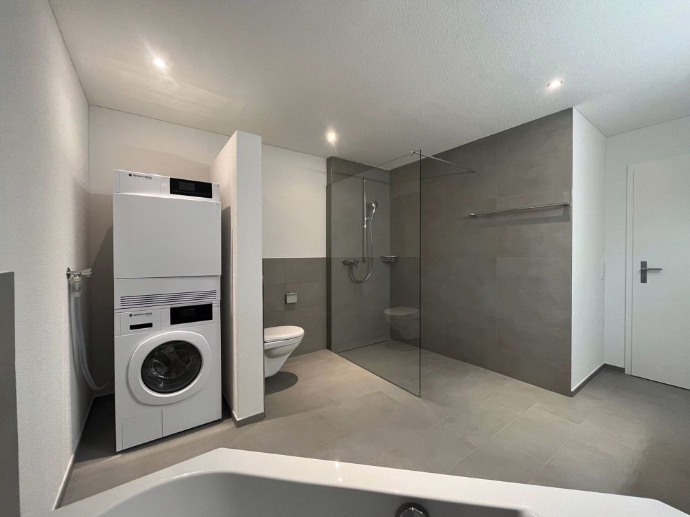 Grosszügige, moderne 4.5-Zimmerwohnung im EG - Bild 7