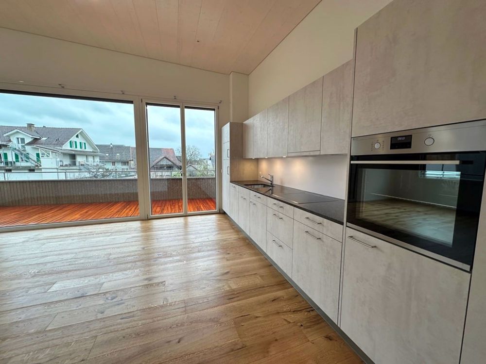 moderne 2.5- Zimmerwohnung im Erdgeschoss - Küche