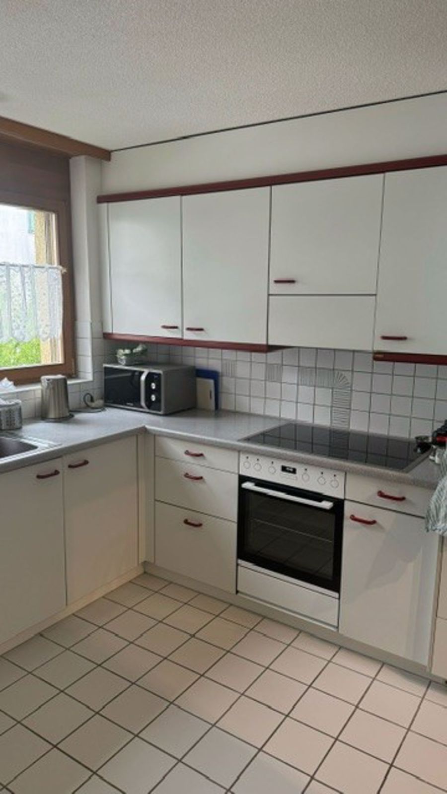 Gemütliche 3½-Zimmer-Wohnung mit schönem Balkon im Zentrum von Meiringen - Bild 4