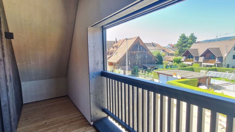 ERSTVERMIETUNG - 3.5-Zi.-Wohnung mit Galerie und eigener Waschküche - Ausicht