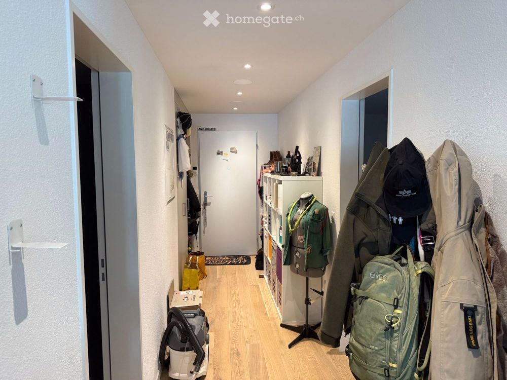 Moderne 2.5-Zimmer-Neubau-Wohnung mit Balkon in Niederglatt - Bild 3