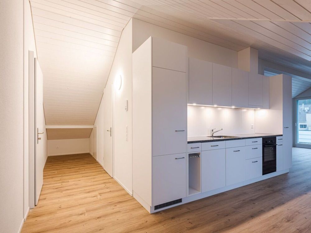 ERSTVERMIETUNG, EINZIGARTIGE UND TRENDIGE DACHWOHNUNG MIT LOFTCHARAKTER! - Bild 2