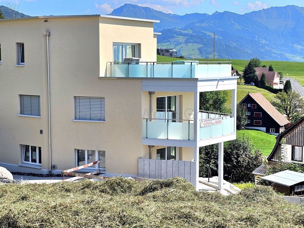 Exklusive 3,5 Zimmer-Whg. im Naherholungsgebiet Gebertingen (Gommiswa - mit toller Aussicht