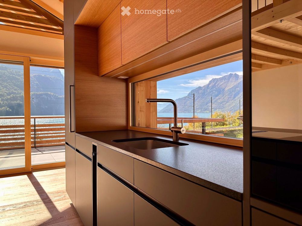 Exklusive Maisonette im Erstbezug – modernes Holzchalet mit Seepanorama und Loft-Charakter (WEST) - Bild 3