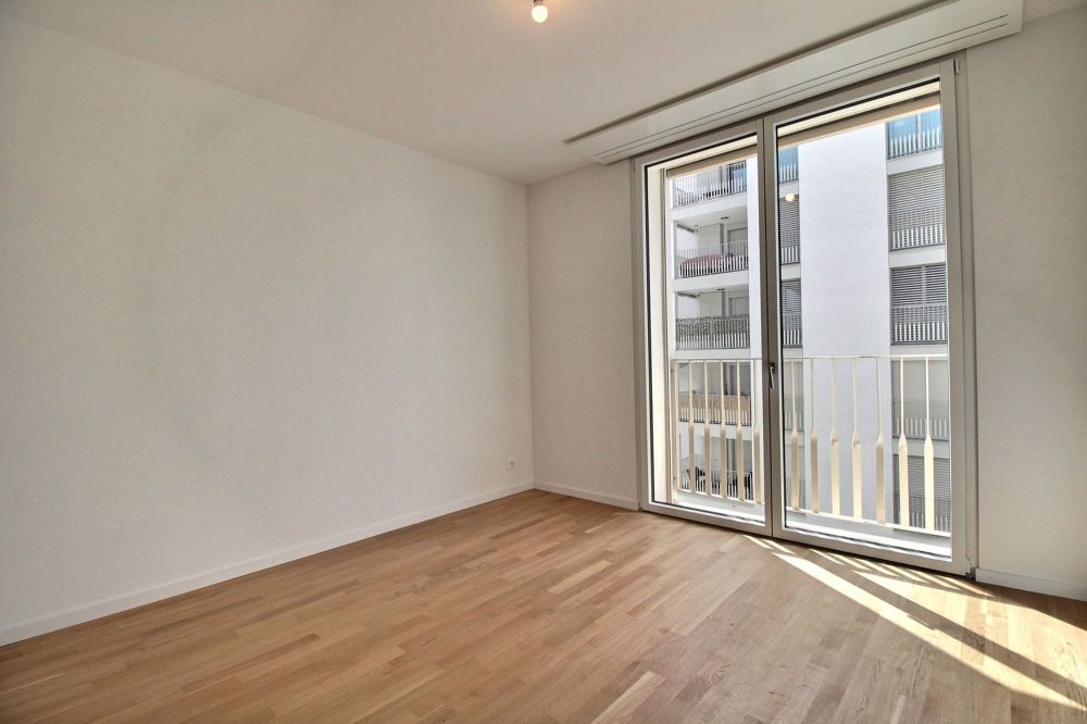 Prächtige 4.5-Zimmer-Wohnung zur Miete in Marly - Chambre 1