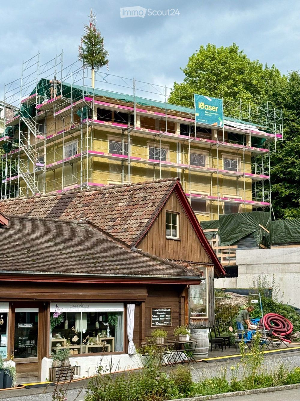 Erstvermietung: Moderne 4.5-Zimmer Dach-Maisonette, Holzbau - Bild 2