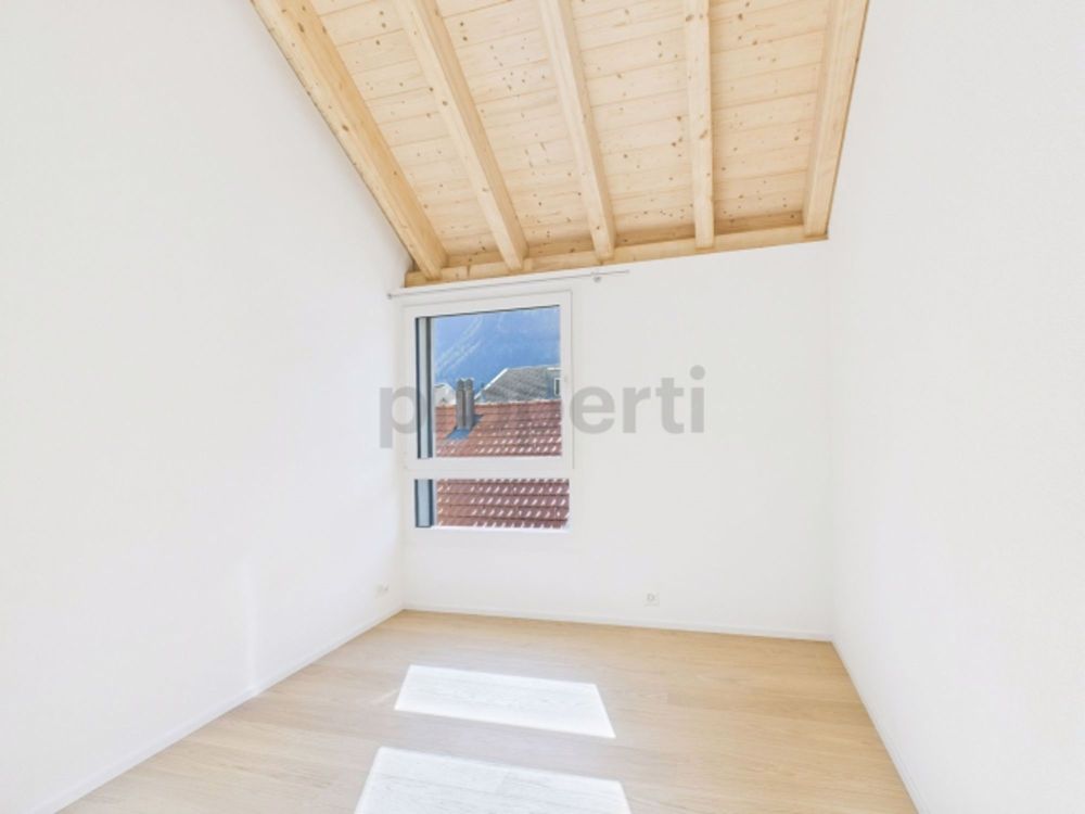 Traumhafte 4.5-Zimmer-Maisonettewohnung in Domat/Ems - Bild 7