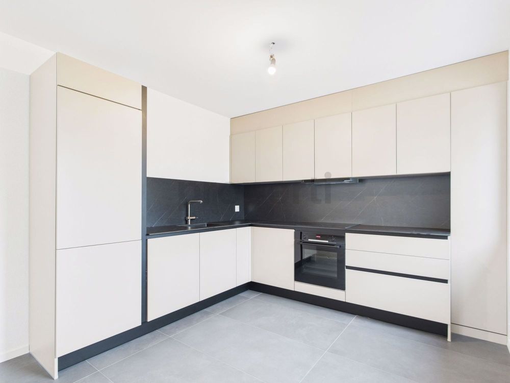 Exklusives 4.5-Zimmer-Apartment in Grandson, modern renoviert und familienfreundlich - Image 2