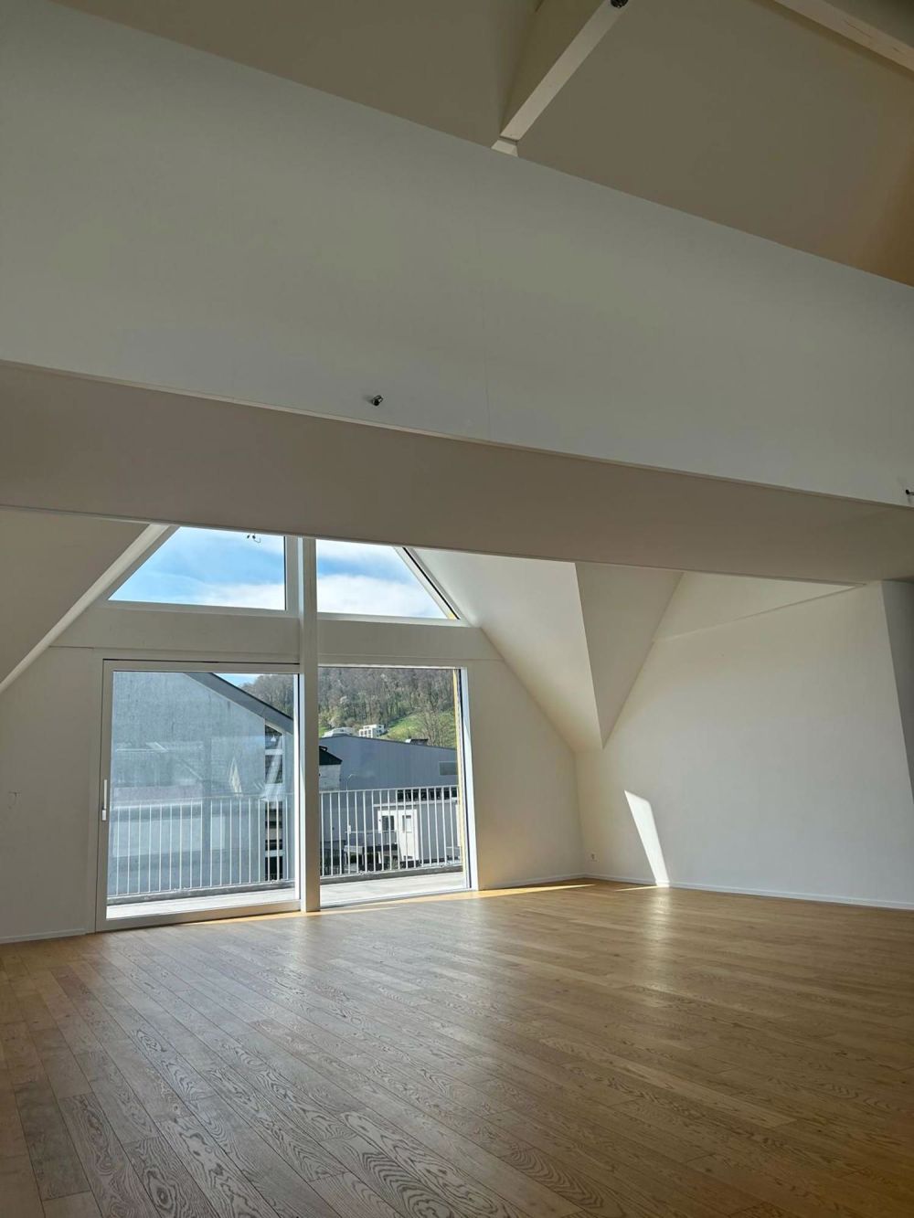 Moderne 6.5-Zimmer-Maisonettewohnung in Schönenwerd - Bild 5