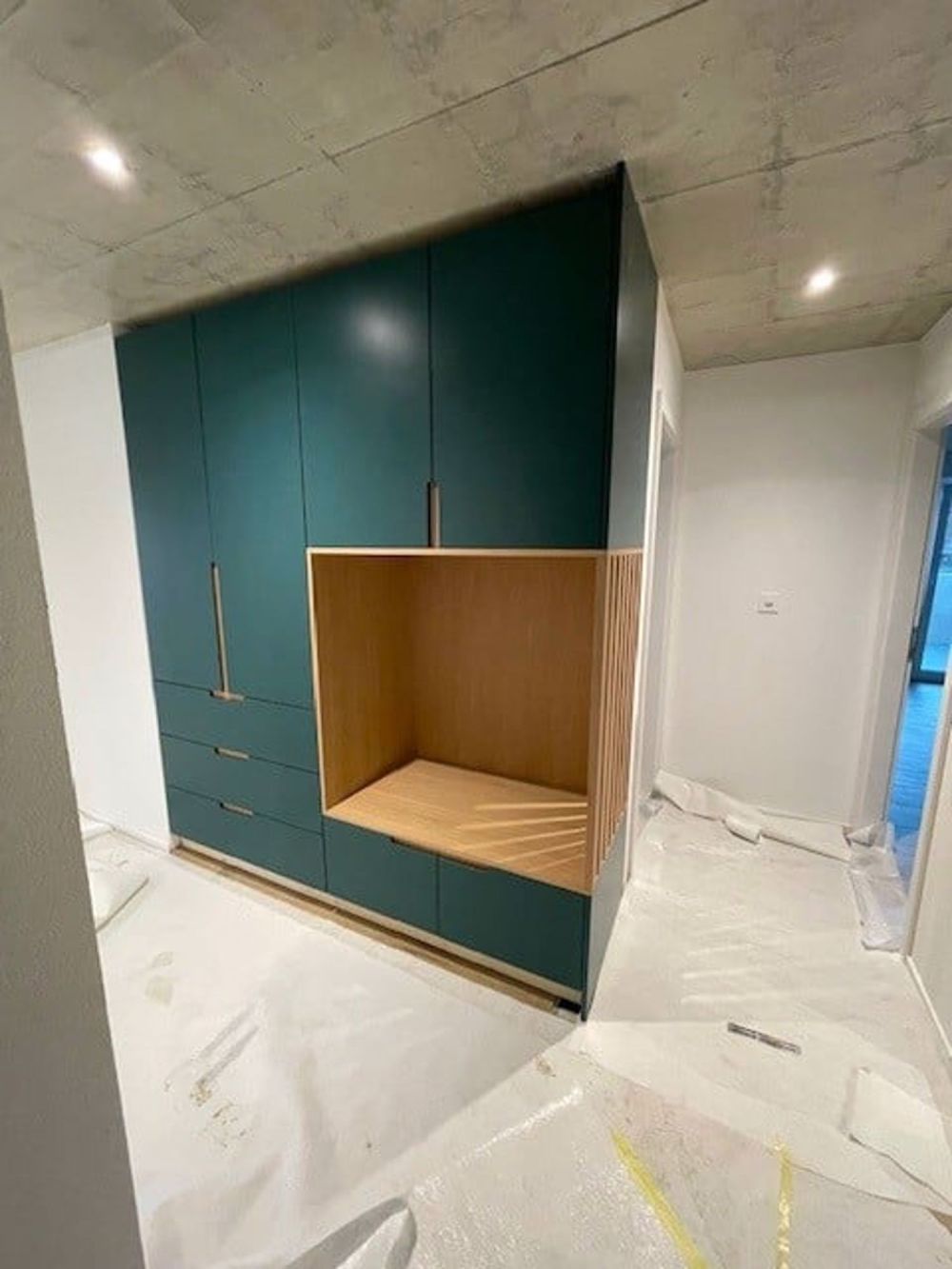 Appartement neuf et unique de 4,5 pièces avec vue imprenable sur le lac et les Alpes - Bild 1