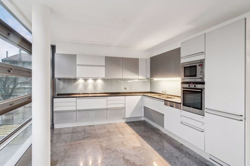 Prachtvolle contemporaine Wohnung ideal gelegen nahe dem Genfer See - backbone_526494-A_020_WEB.jpg