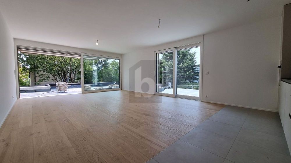 SUPERBES UND NEU MIT PRIVATGARTEN - Bild 3