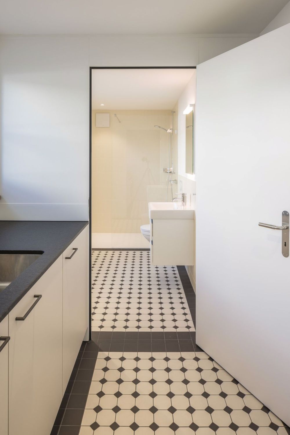 Sanierte 3.5-Zimmerwohnung im EG - Bild 11