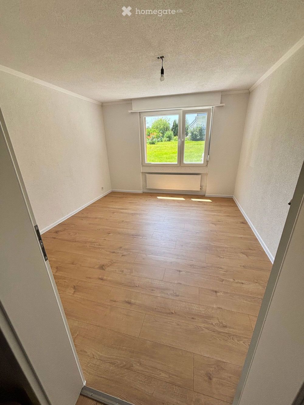 Erstvermietung einer neu sanierten 2.5 Zimmerwohnung mit toller Aussicht! - Bild 4