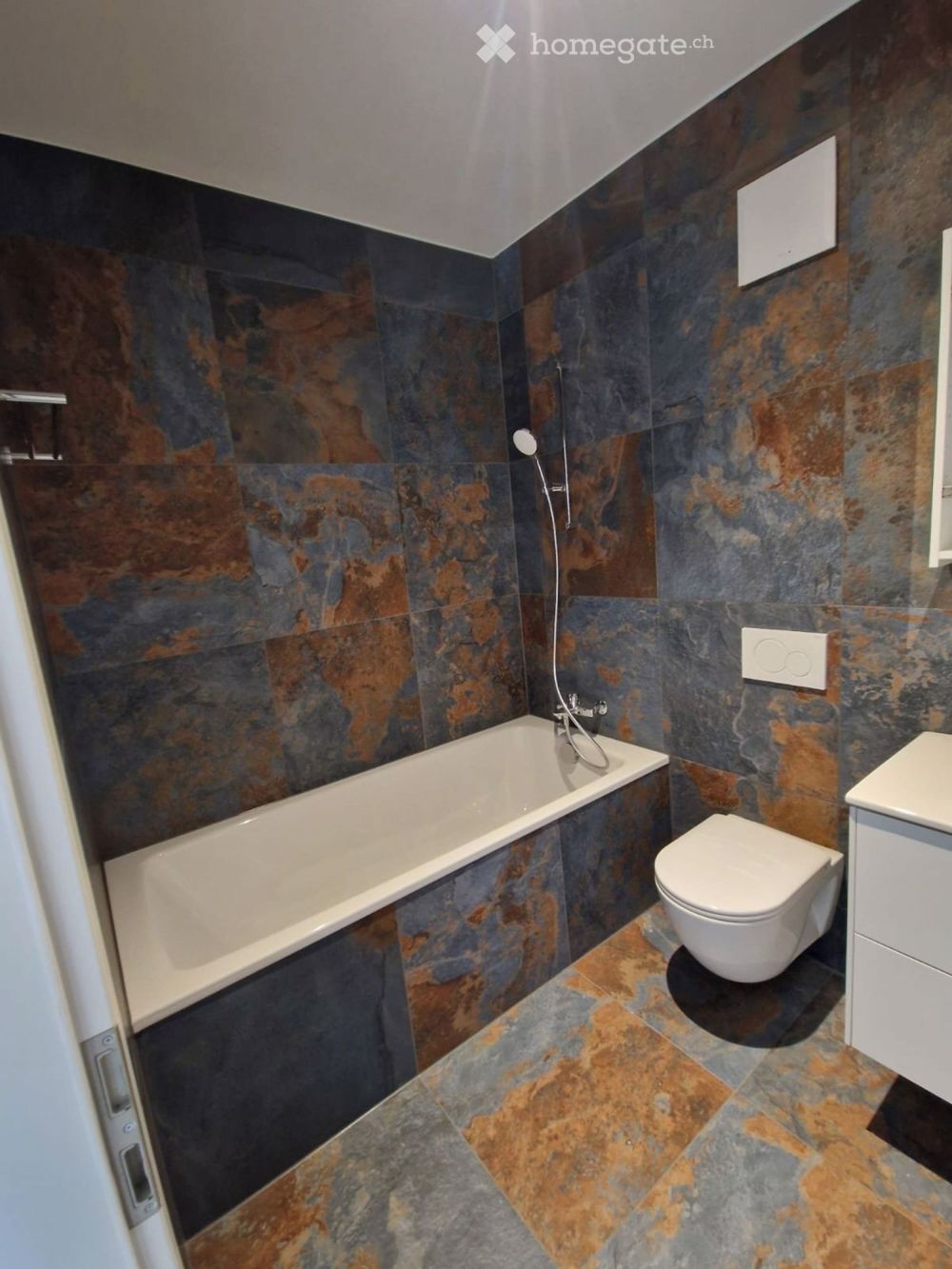 Neue und helle Wohnung mit Garten - Bild 4