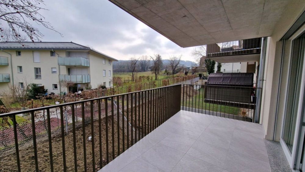 NEUF, LUMINEUX ET CALME - Bild 2