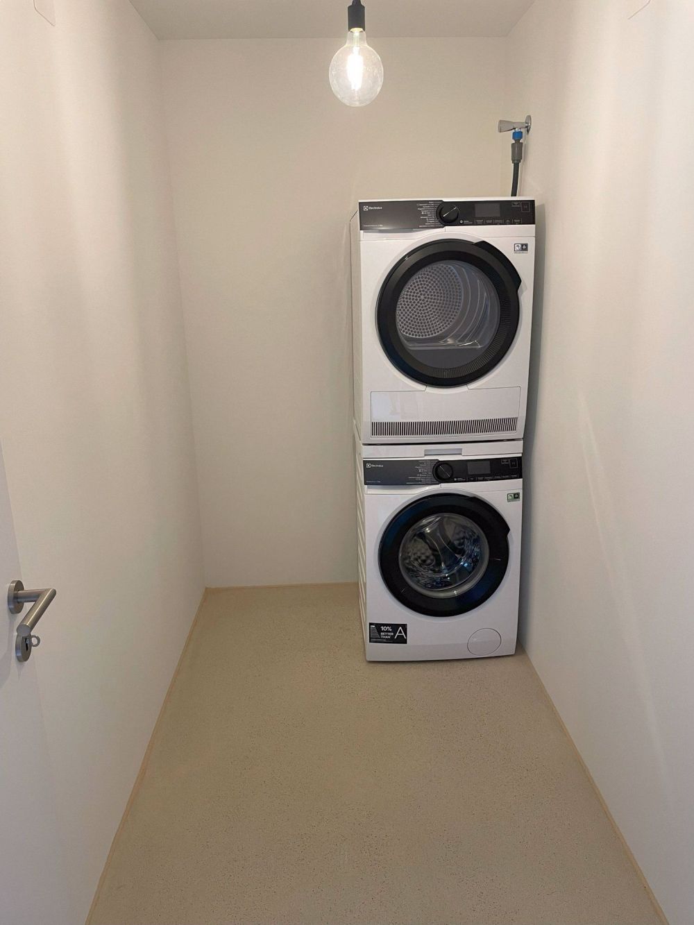 Einzigartiges Loft mit integrierter Garagenbox - Bild 8