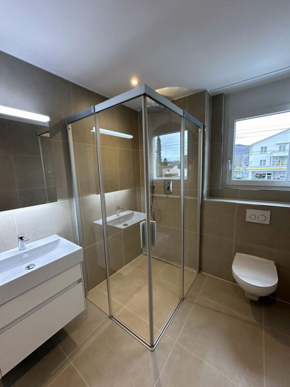 Moderne attraktive 2.5-Zimmer-Wohnung in Reinach - mit Balkon & eigenem Waschturm - Bild 6