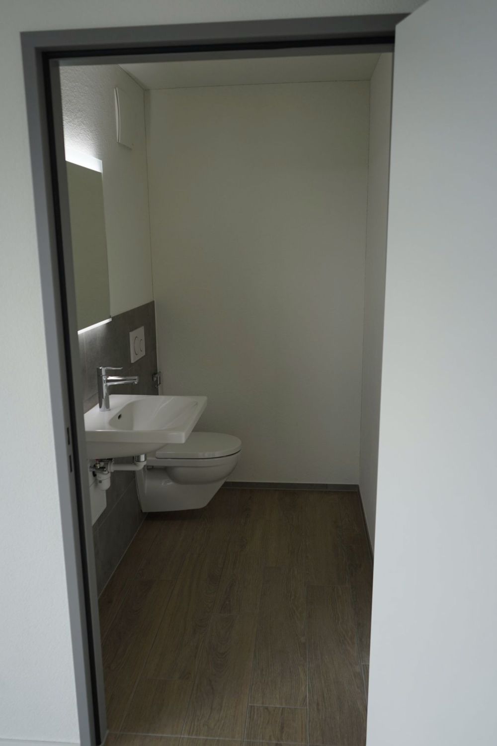 Neubau - Erstbezug in topmoderne, lichtdurchflutete Wohnung - Bild 9