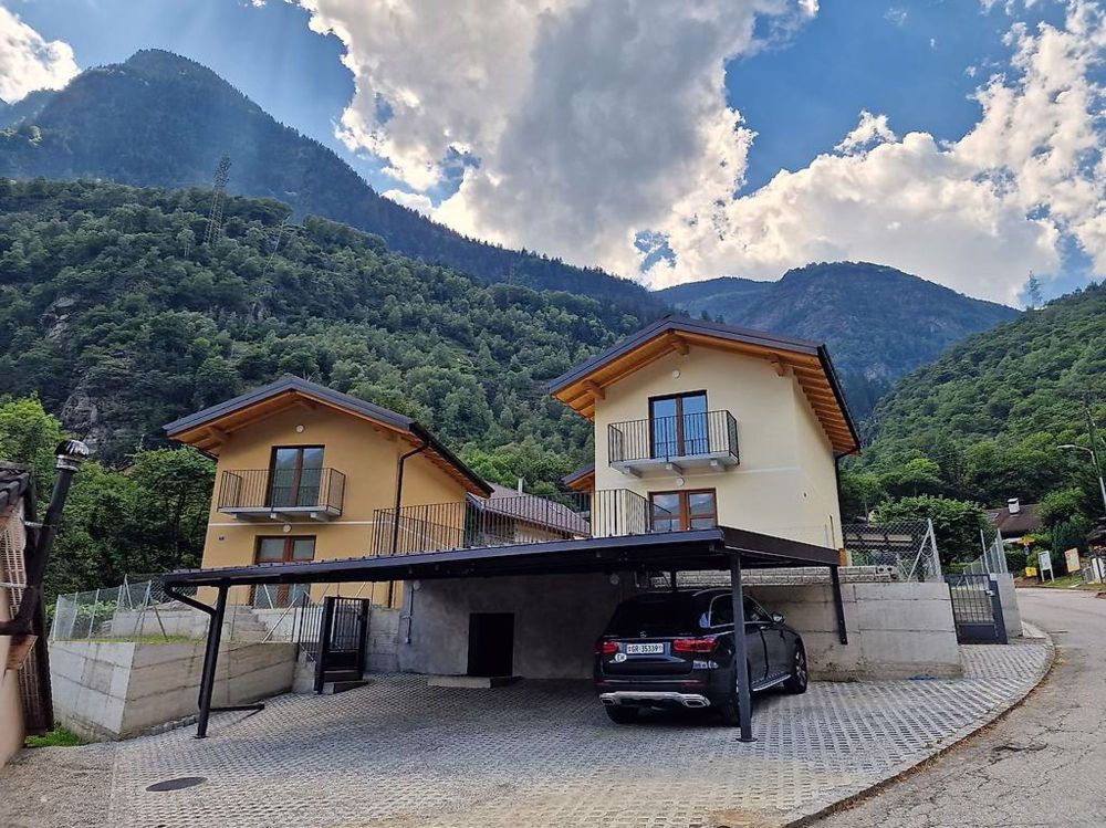 Moderne Villa mit Garten zu vermieten - Bild 1