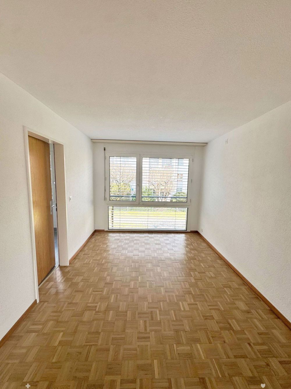 Geräumige 4.5-Zimmerwohnung mit brandneuer Küche - Bild 6