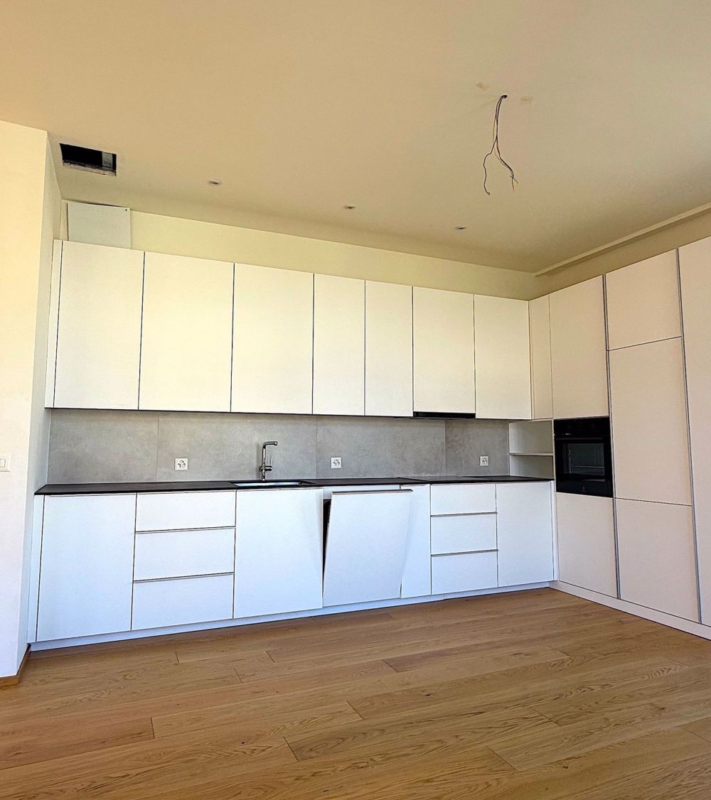 Moderne 3.5 Zimmer Etagenwohnung zentral gelegen - Bild 3